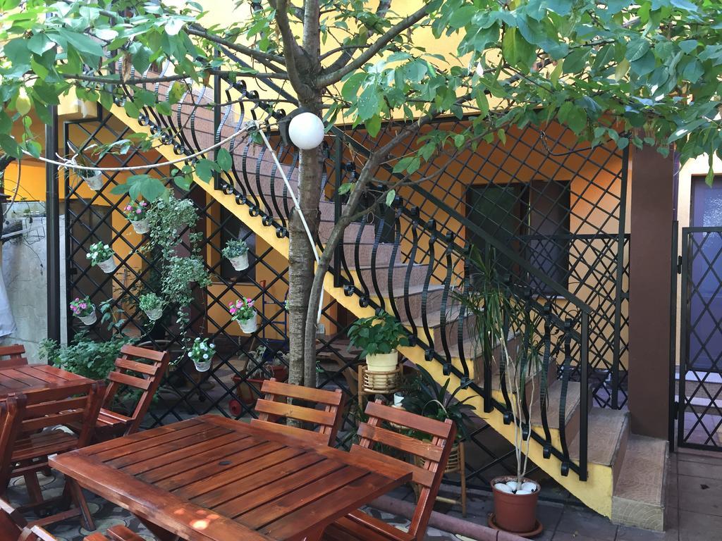 Casa Belazur Hotel Deva Exterior photo